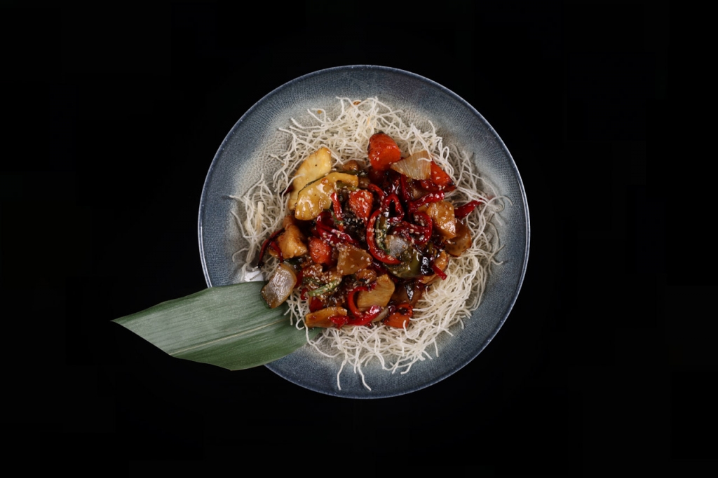 SWEET AND SOUR CHICKEN