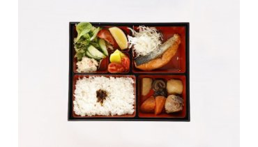 SALMON BENTO