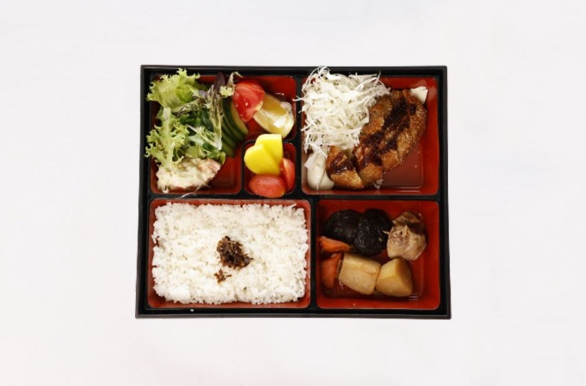 233-CHICKEN KATSU BENTO