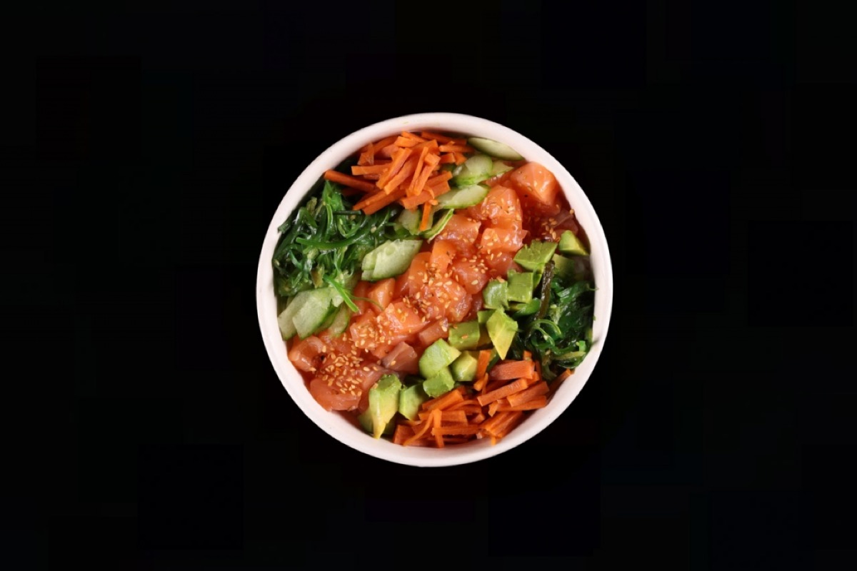 SALMON POKE BOWL